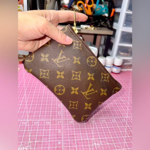 🎀 Monogram cosmetic makeup Pouch case handmade ♻️ - Picture 3 of 15